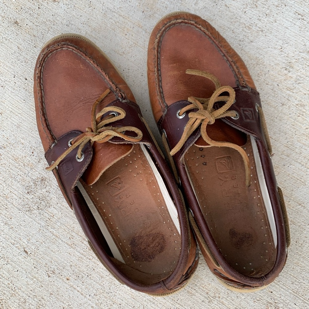 Sperry boat shoes